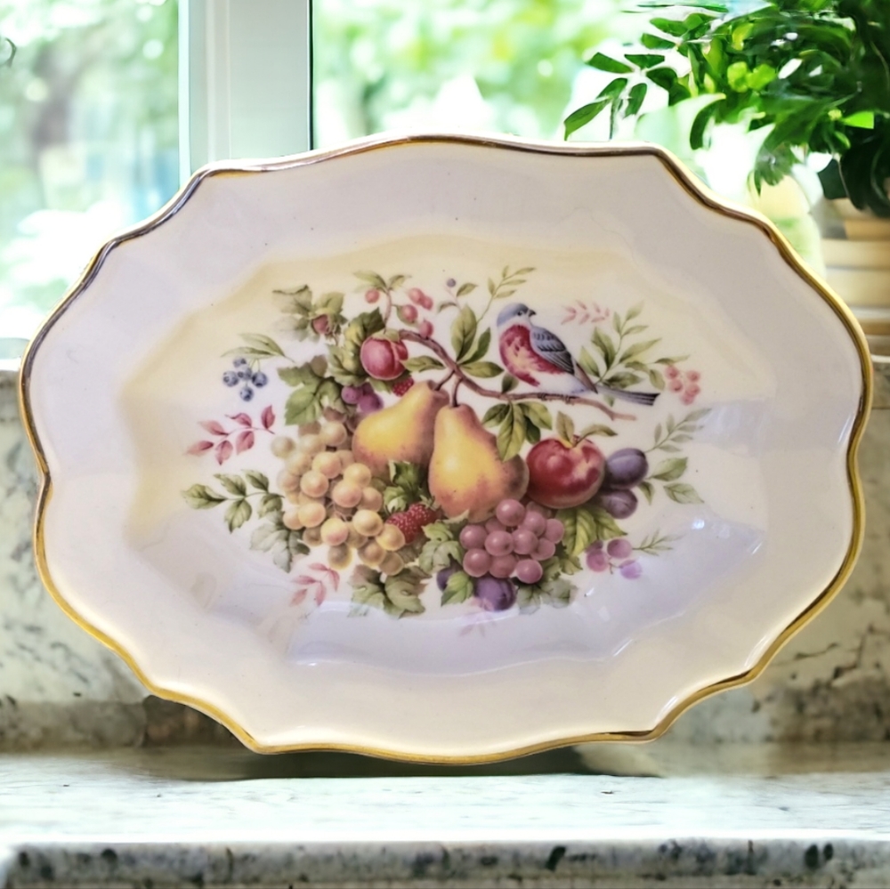 Vtg 76 Plate Avon Enoch Wedgwood England 22Kt Gold Grapes Pears Robins Birds